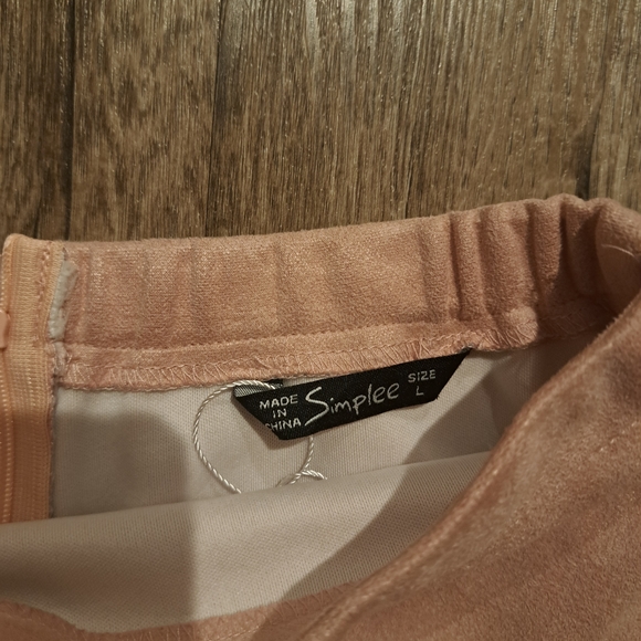 Simple Pink Ruffle Mini Skirt - Picture 2 of 5